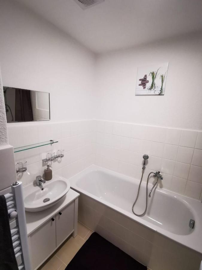 Zentral Und Ruhig In Chemnitz Apartamento Exterior foto